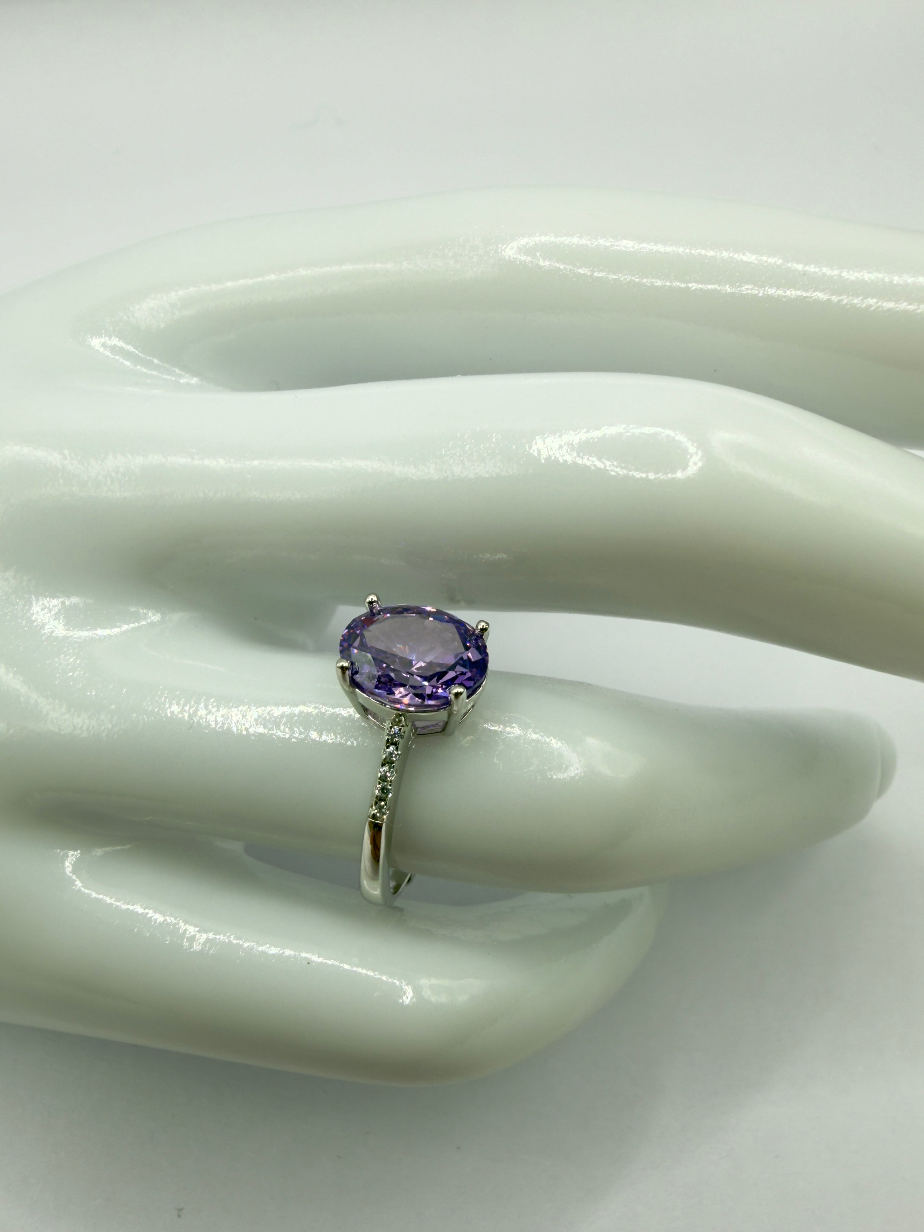 Anello in Argento925 con Zircone Ovale