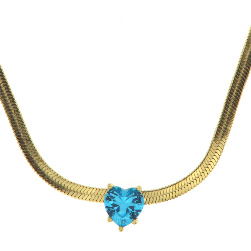 Collana in acciaio con zircone a forma di cuore