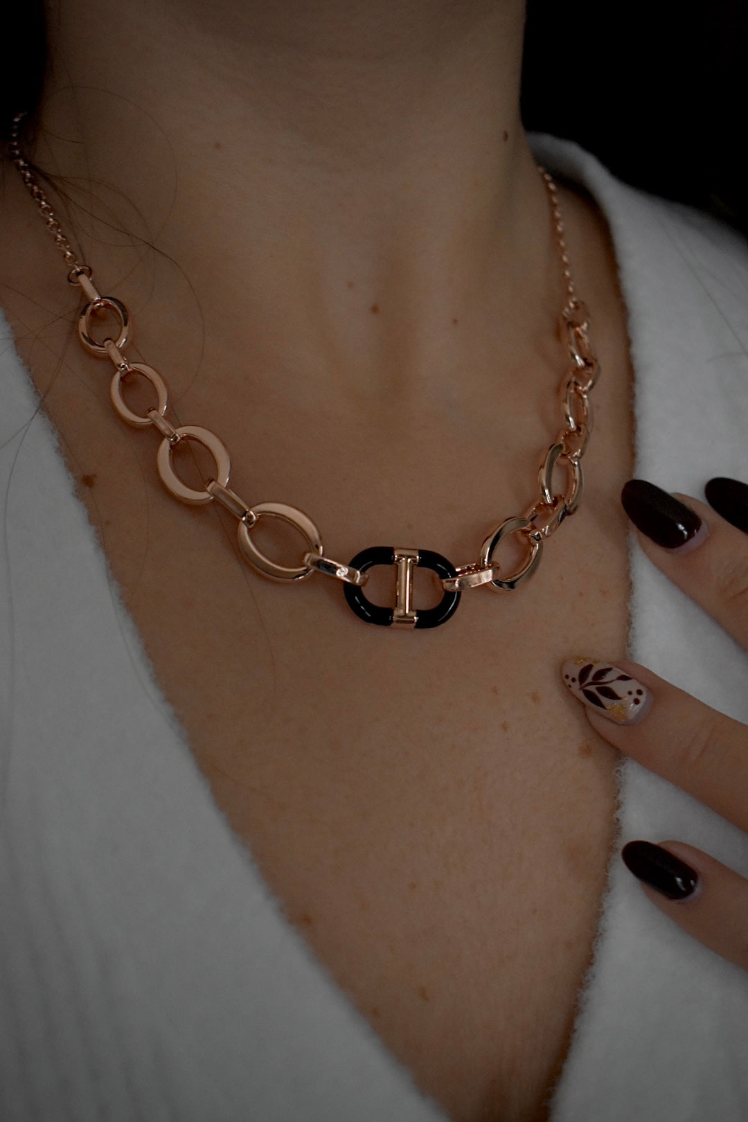Man and Woman - Collana dorata con maglie ovali e dettaglio centrale smaltato