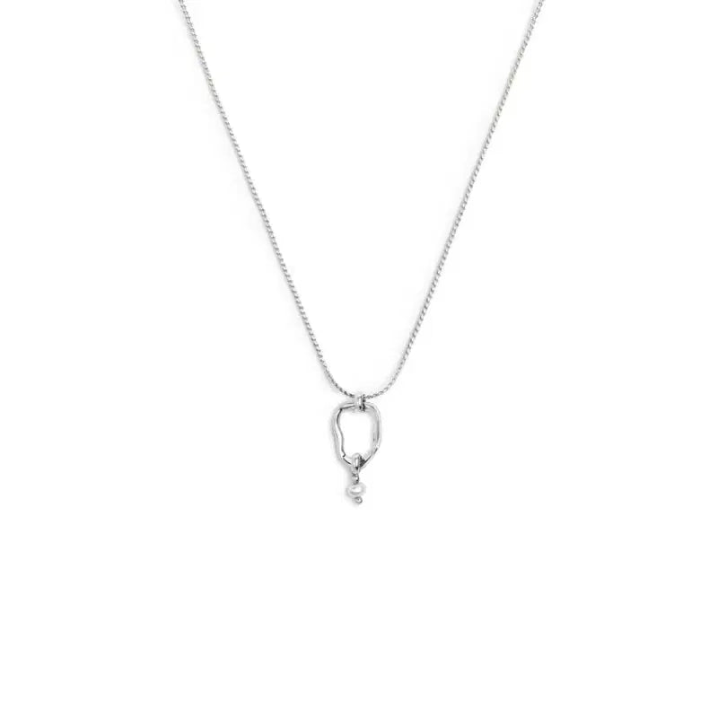 Collana catena serpentine con centrale a forma organica con perla