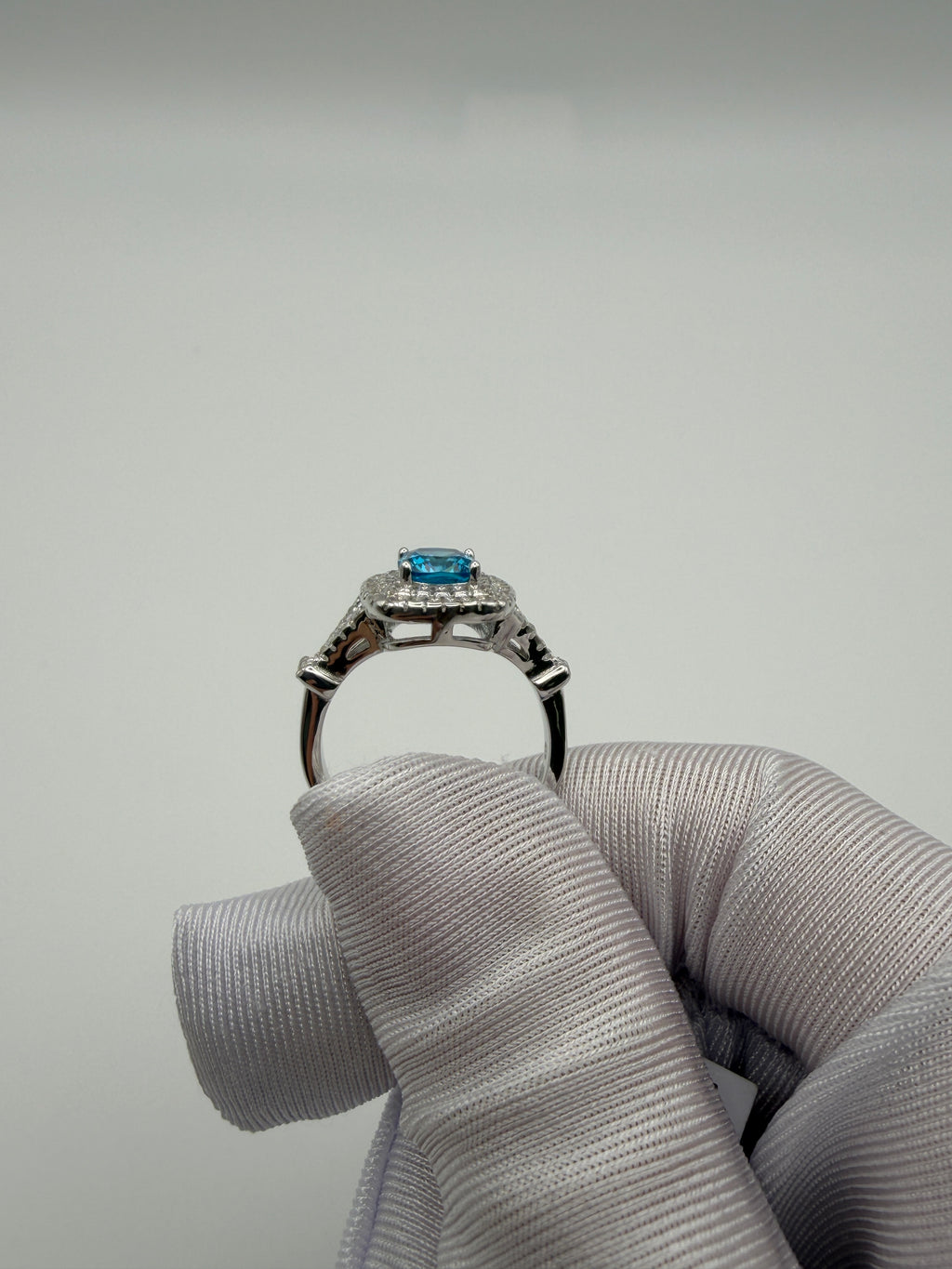 Anello in Argento925 con Zircone Azzurro