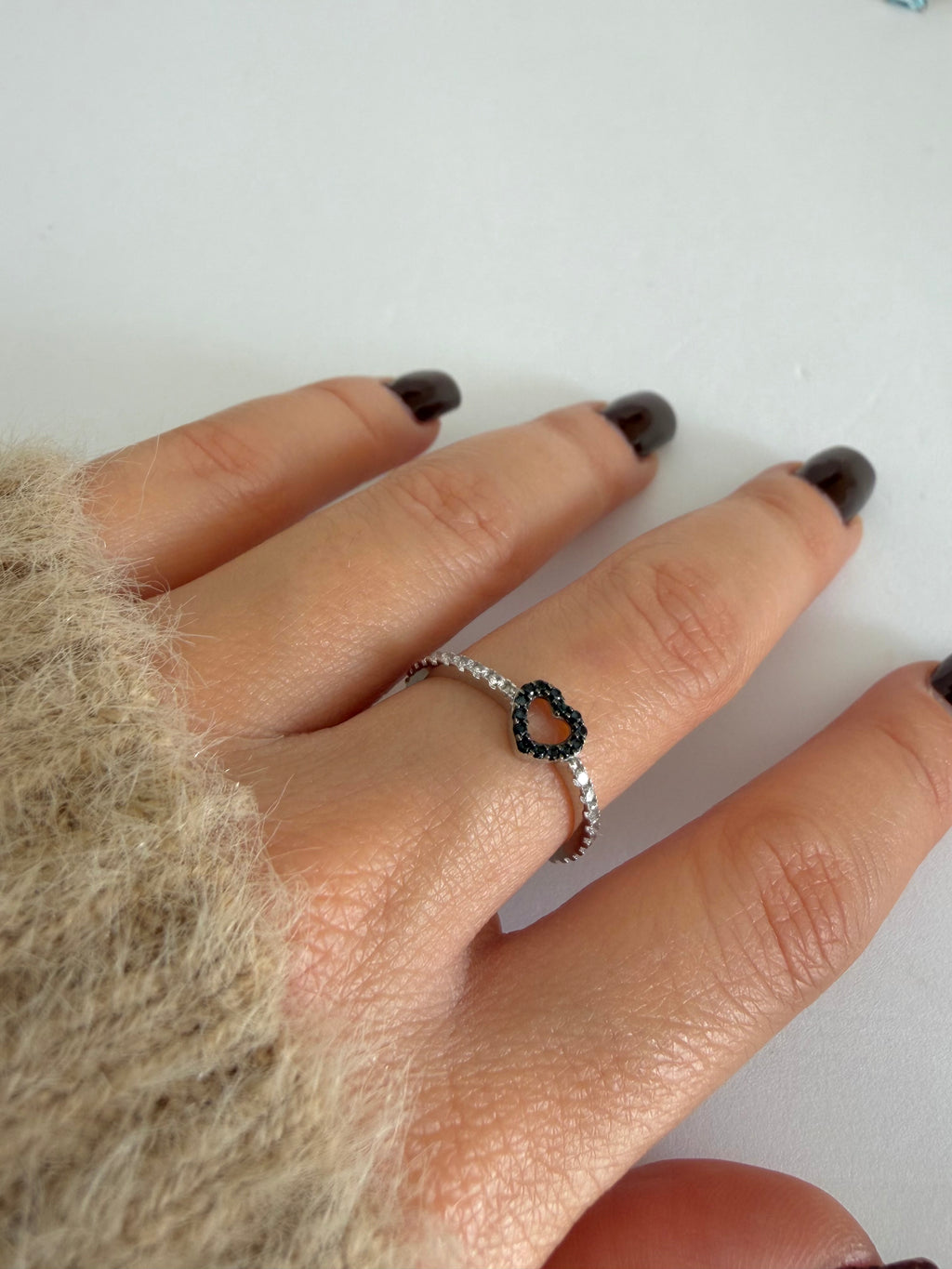 Anello in oro 18kt Cuore Nero
