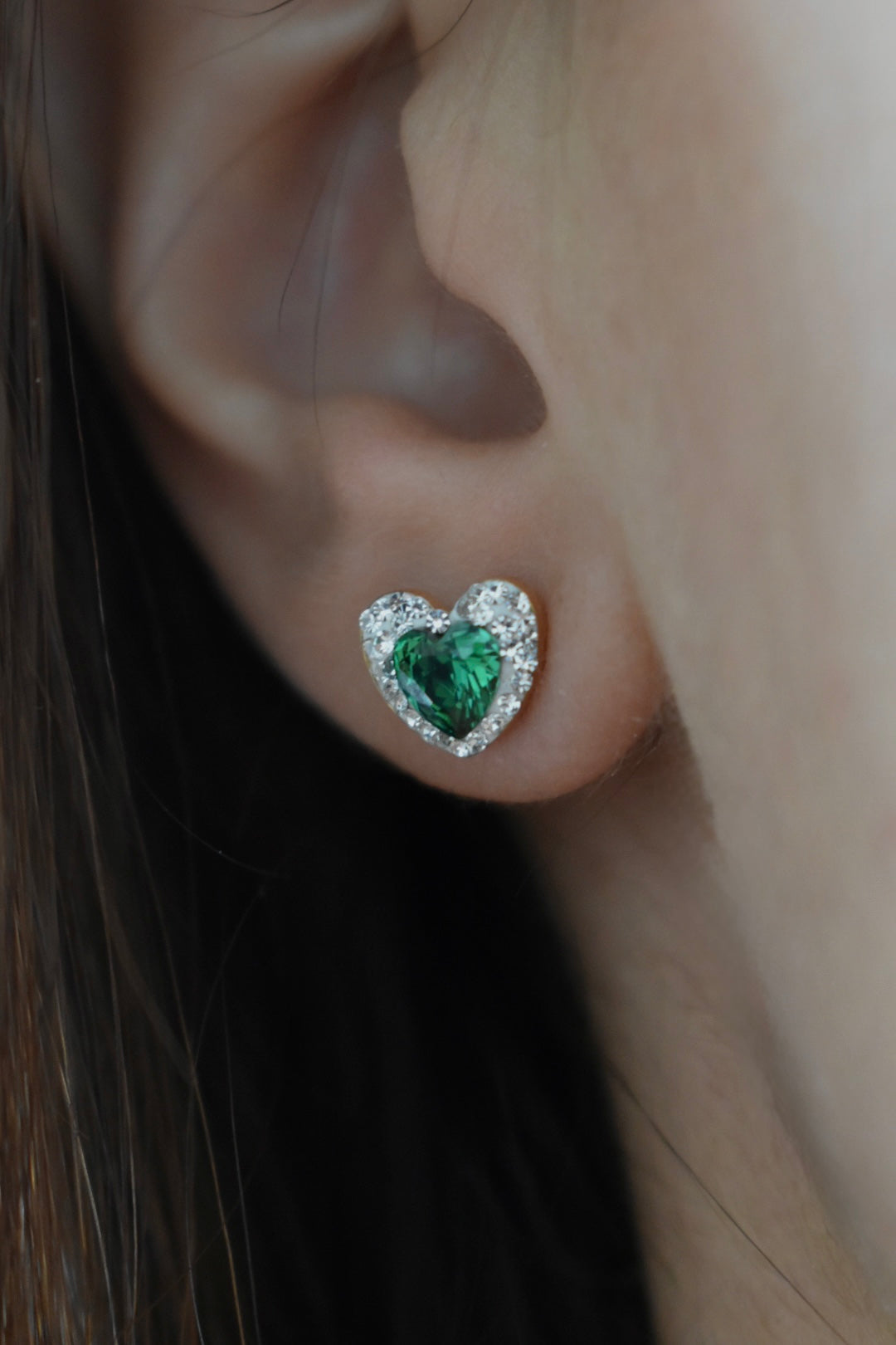 Orecchini a Cuore in Oro 18kt con Zirconi